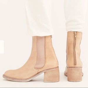 New Free People Essential Chelsea Boots